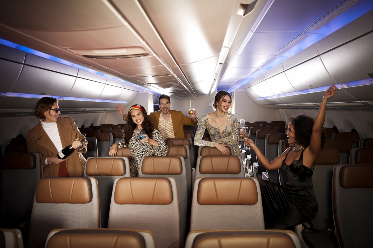 三万英尺的时尚秀：星宇航空时尚大片登上A350机舱